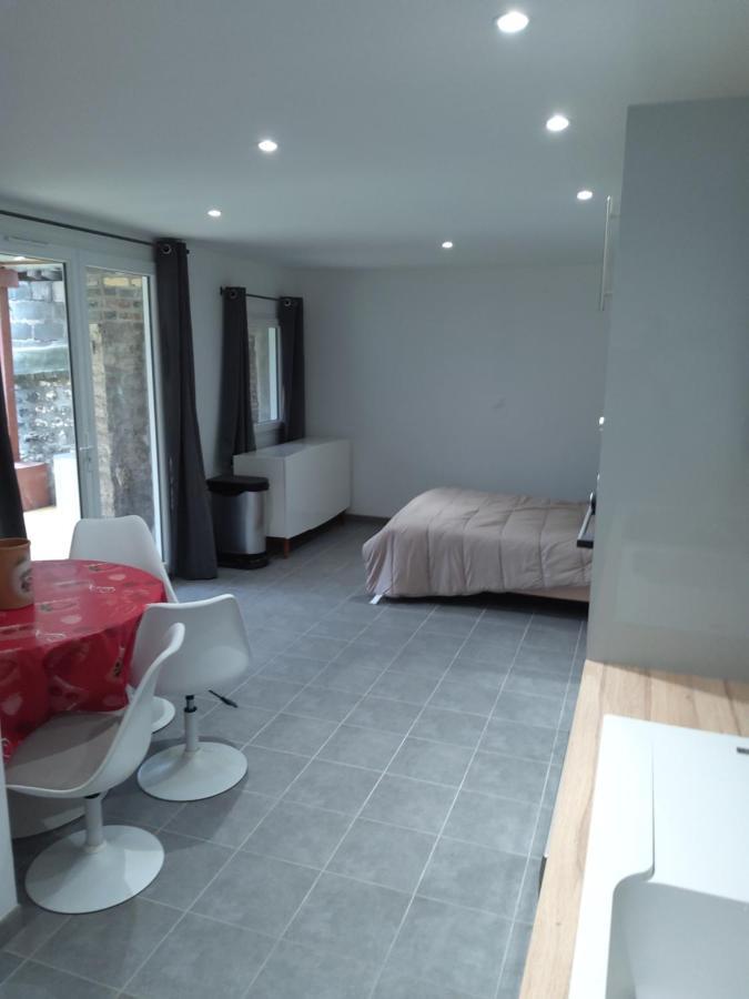Meuble Avec Cour Apartment Sotteville-les-Rouen Exterior photo